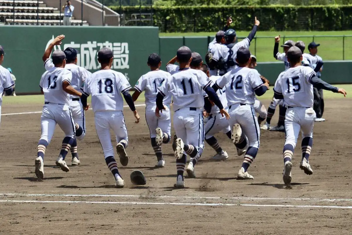【画像・写真】【高校野球】高川学園が4年ぶり3度目の夏切符　2年生右腕・木下瑛二が投打に活躍