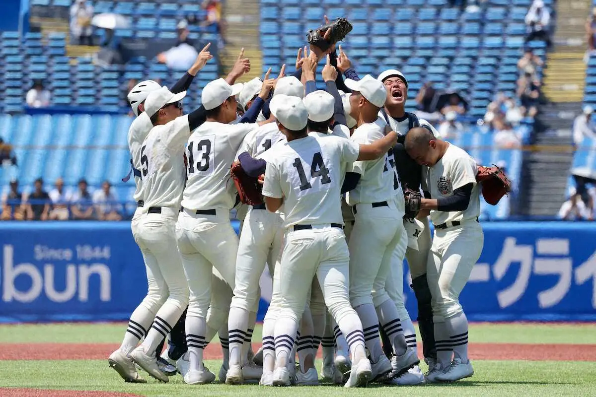 【画像・写真】＜日大三・東海大菅生＞甲子園出場を決め、歓喜の日大三ナイン（撮影・松永　柊斗）
