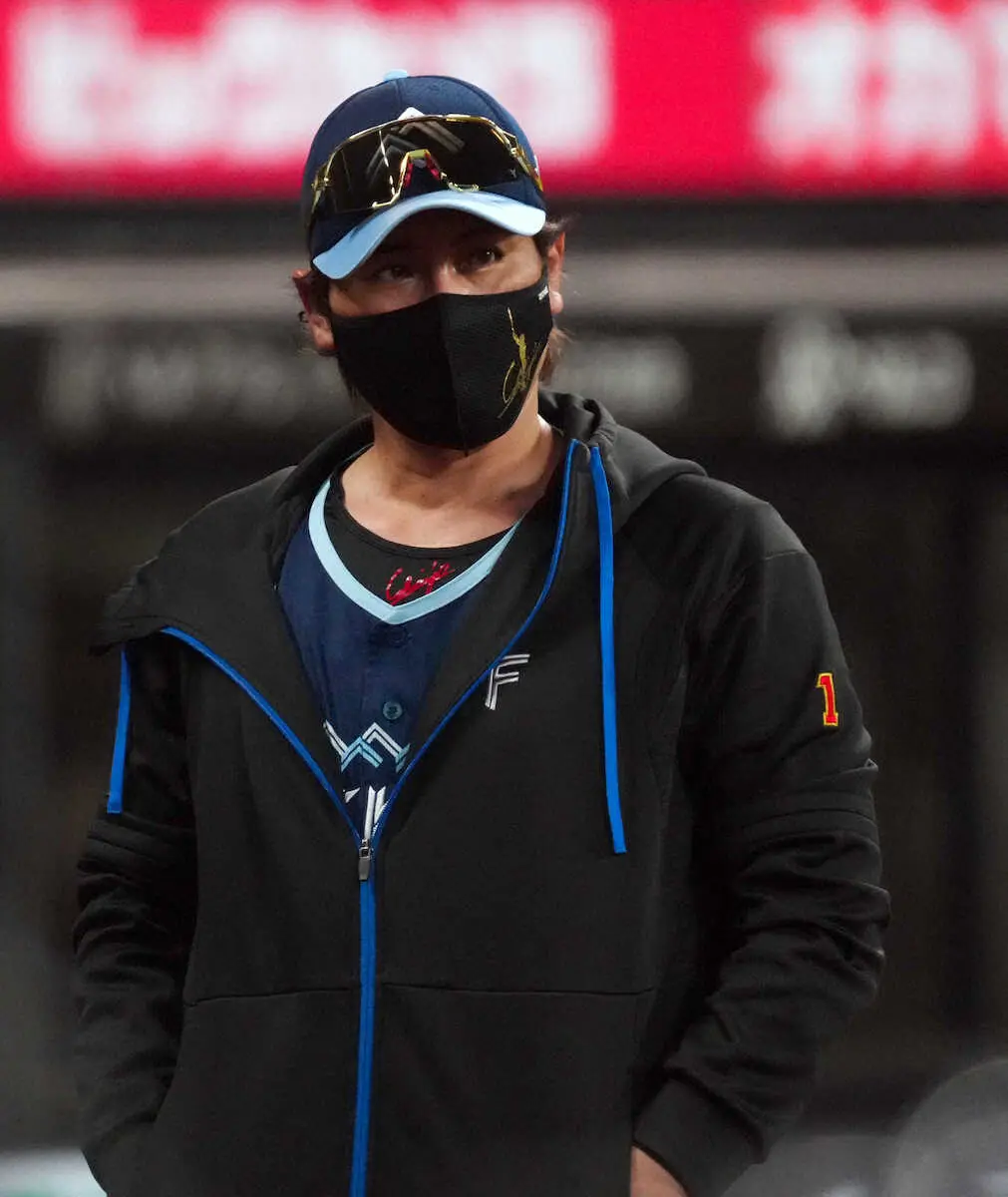 【画像・写真】日本ハム・新庄監督「3回目の開幕」　首位陥落も超ポジティブ!「今年は6回ぐらいある」