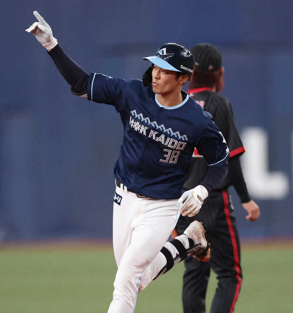 【画像・写真】新庄日本ハム　石井2号ソロで先制！ドタバタ移動＆試合開始15分遅れも先制点はサクっとゲット