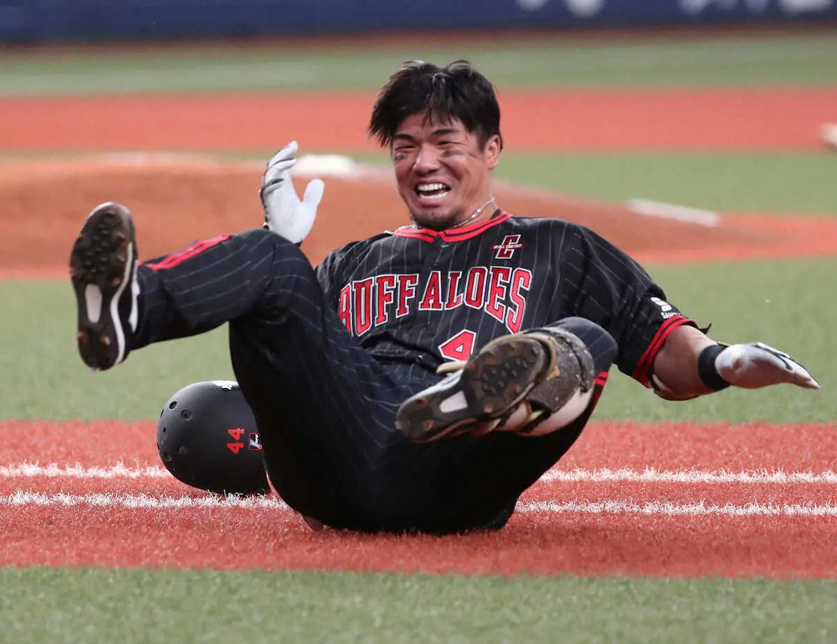 【画像・写真】オリックス・頓宮“スッコケ劇的サヨナラ3ラン”にファン大興奮＆爆笑「鳥肌」「完璧」「最高です！」