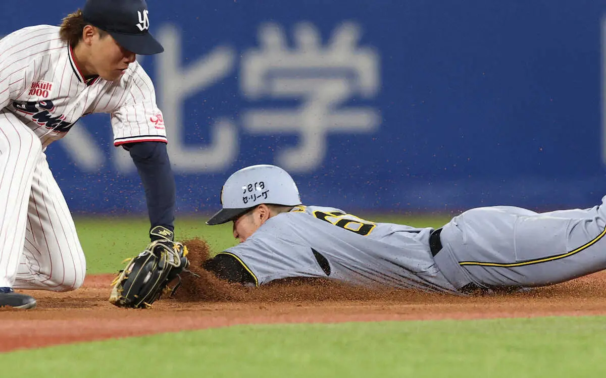 【画像・写真】阪神・小幡竜平＆高寺望夢　そろって盗塁　小幡「チャンスがあれば思い切って行くのがチームの方針」
