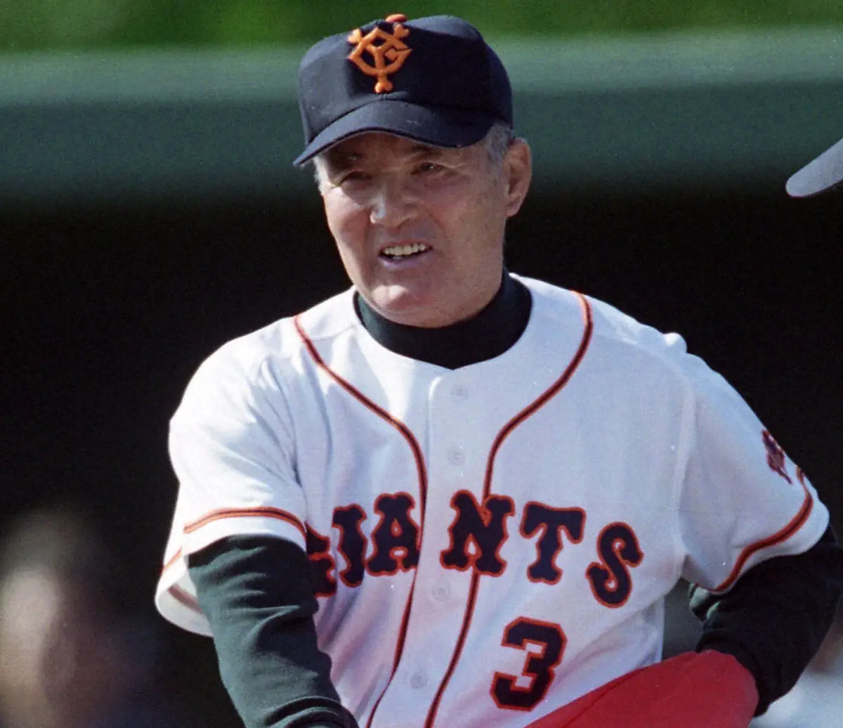 【画像・写真】長嶋茂雄さんを追悼　徳光和夫「きらめく星のように降臨」サントリードリームマッチで黙とう