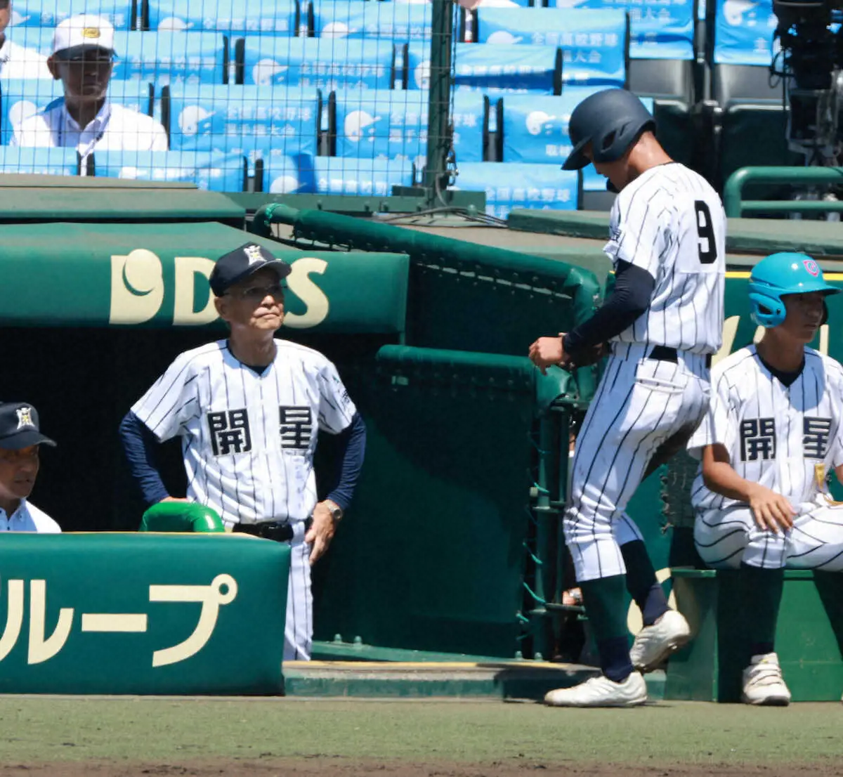 【画像・写真】【甲子園】開星・野々村監督　3回満塁ピンチで伝令直後に併殺で無失点も…4回に3失点で同点に
