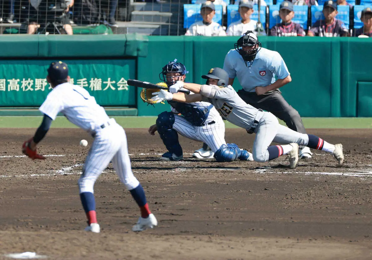 【画像・写真】【甲子園】仙台育英の1年生・砂　信頼サインが生んだスクイズ