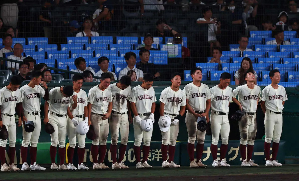 【画像・写真】【甲子園】旭川志峯・山本博幸監督はナインの健闘称える「広陵相手に思ったより競り合えた」