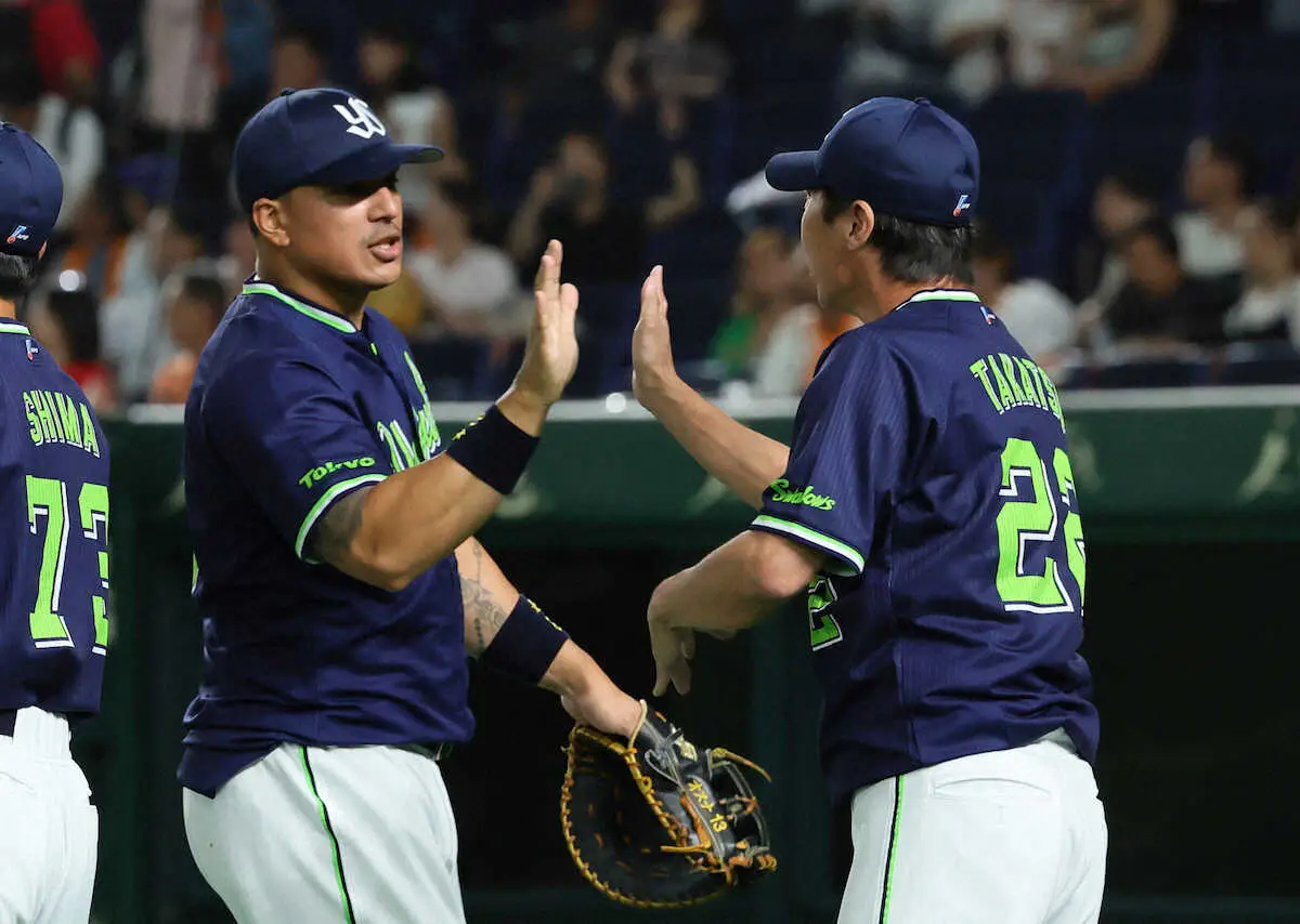 【画像・写真】ヤクルト　オスナ弾で今季東京D初勝利！9戦目“最終戦”石川がマー君との投げ合いで6回2失点の力投