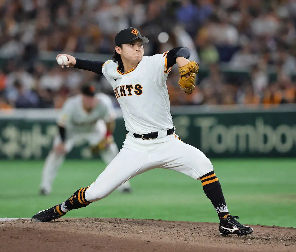 【画像・写真】【隠しマイク】巨人・田中瑛　日陰に集まる記者に「そこの人口密度やばいですよ。どこにいても暑いか…」