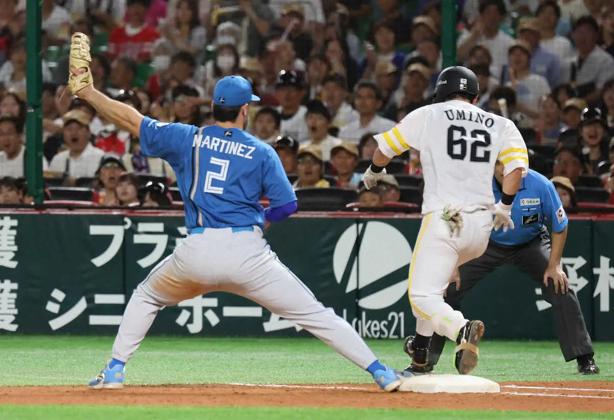 【画像・写真】決勝打＆右ゴロのソフトバンク・海野「足速くなるようにランニングします！」　お立ち台で自虐ネタ