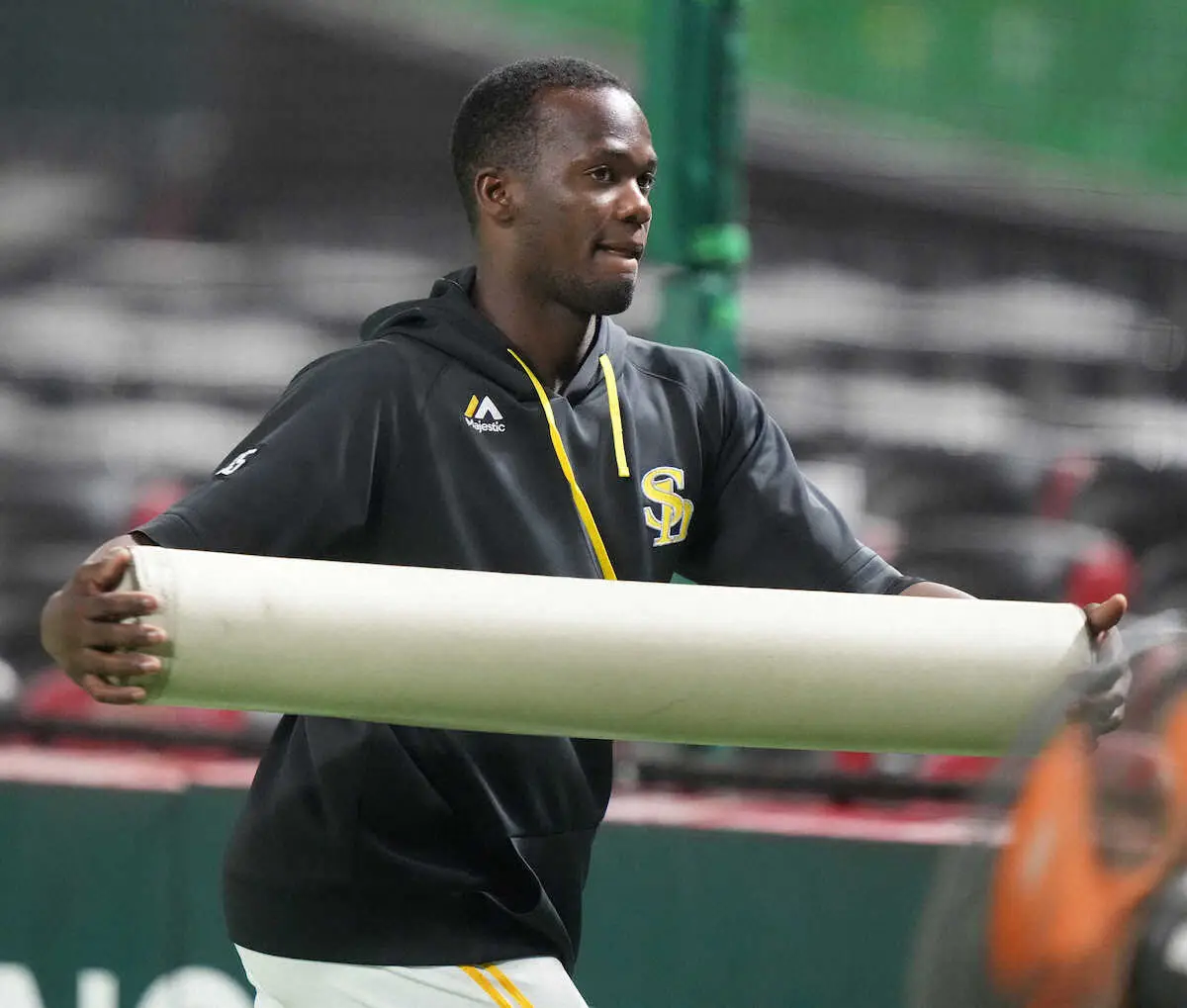 【画像・写真】【隠しマイク】ソフトバンク・モイネロ「シンジョウさん。よく相手投手のことを見ています」