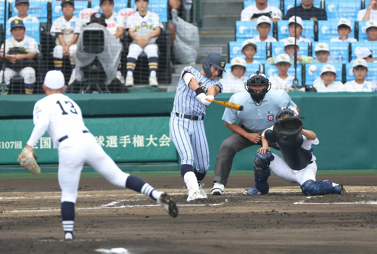 【画像・写真】【甲子園】東海大熊本星翔　大雨で地元応援団は試合に間に合わず…系列校・東海大大阪仰星が応援