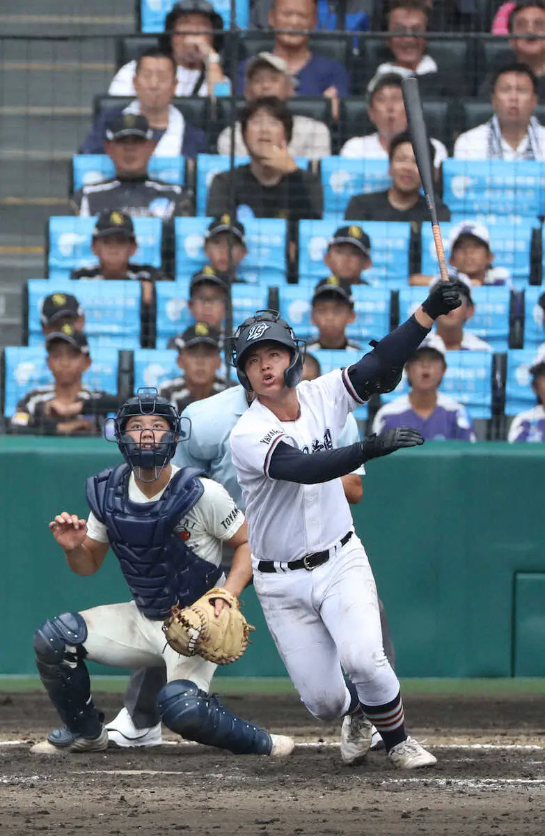 【画像・写真】【甲子園】高川学園が夏2勝目！大雨でバス遅れた応援団の到着と同時に劇的な勝ち越し