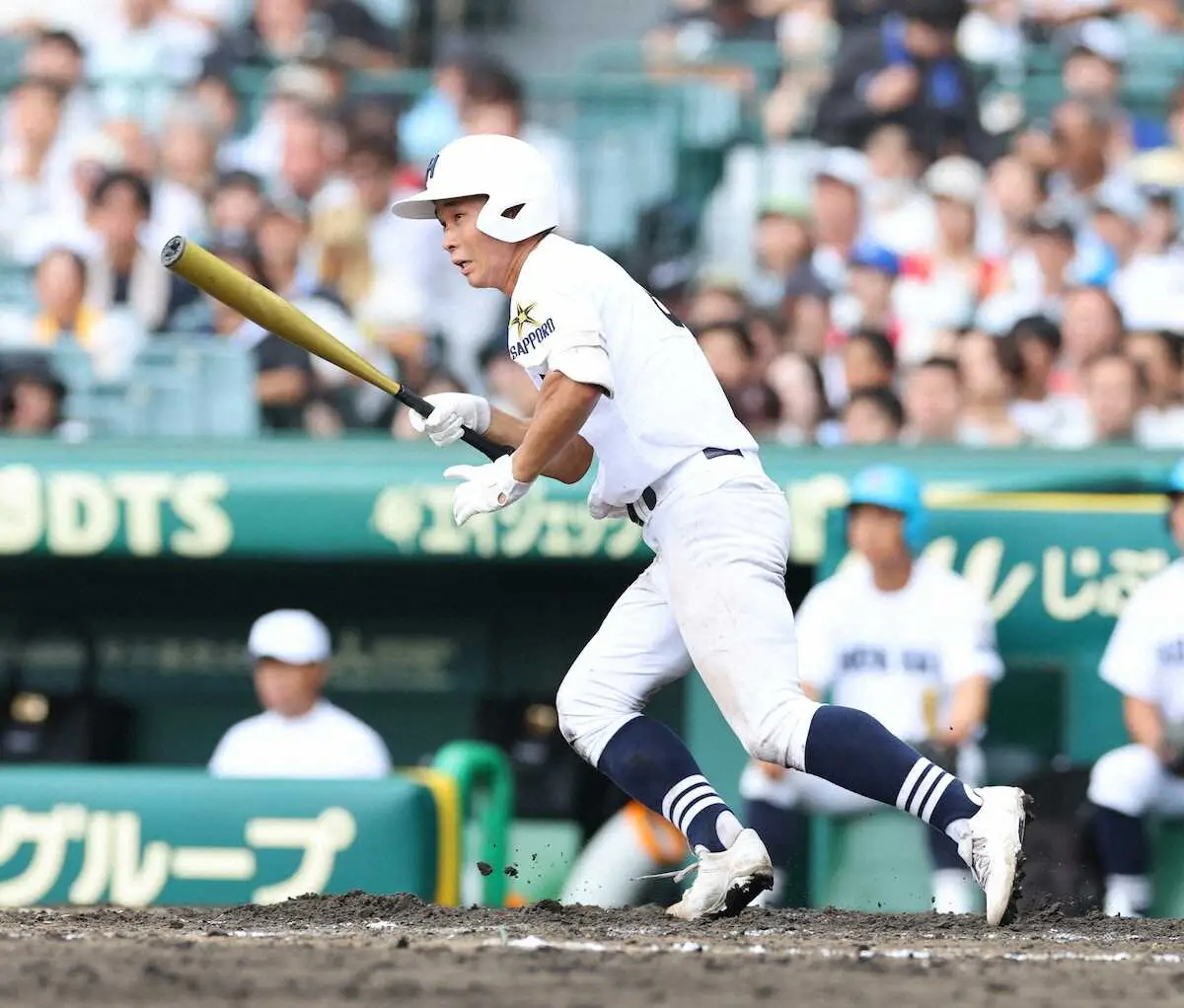【画像・写真】8回、適時打を放つ北海・吉井（撮影・五島　佑一郎）