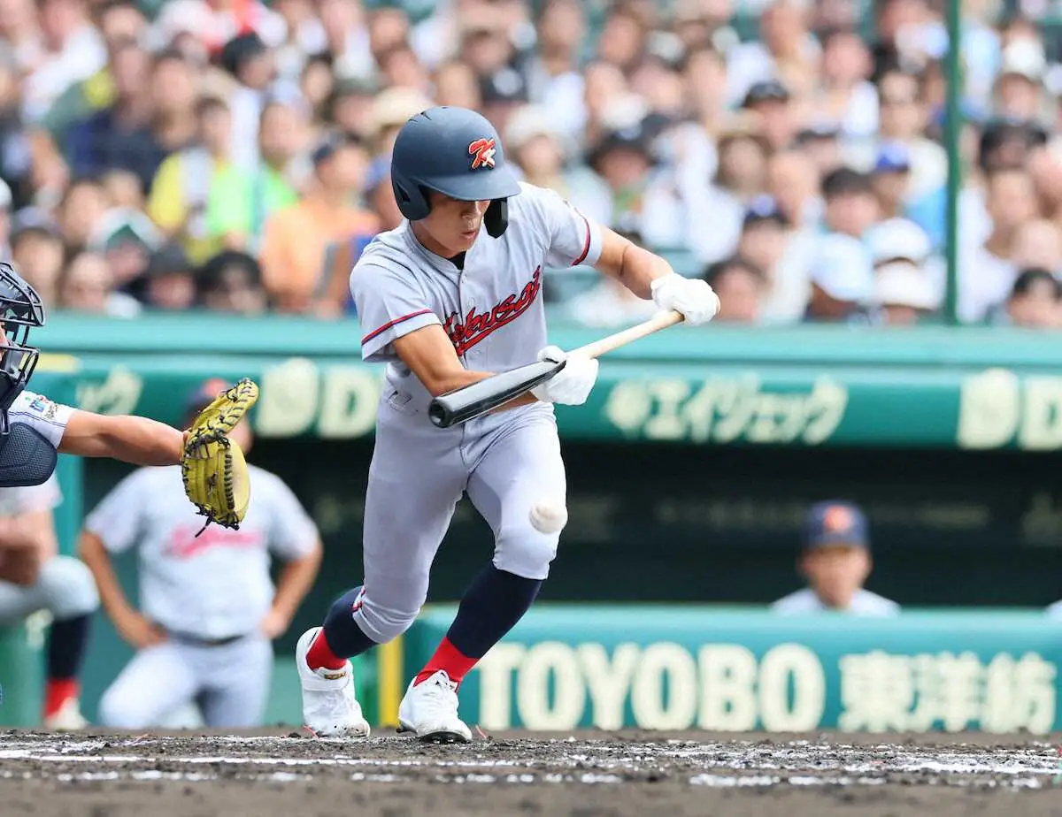 【画像・写真】【甲子園】史上初、昨春夏王者の初戦対戦は京都国際が先制　わずか8球の速攻劇