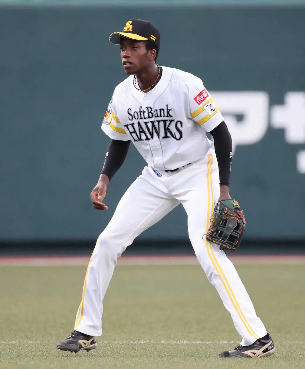 【画像・写真】7月「スカパー！ファーム月間MVP賞」　イースタンは佐藤太陽、ウエスタンはイヒネ・イツアが受賞