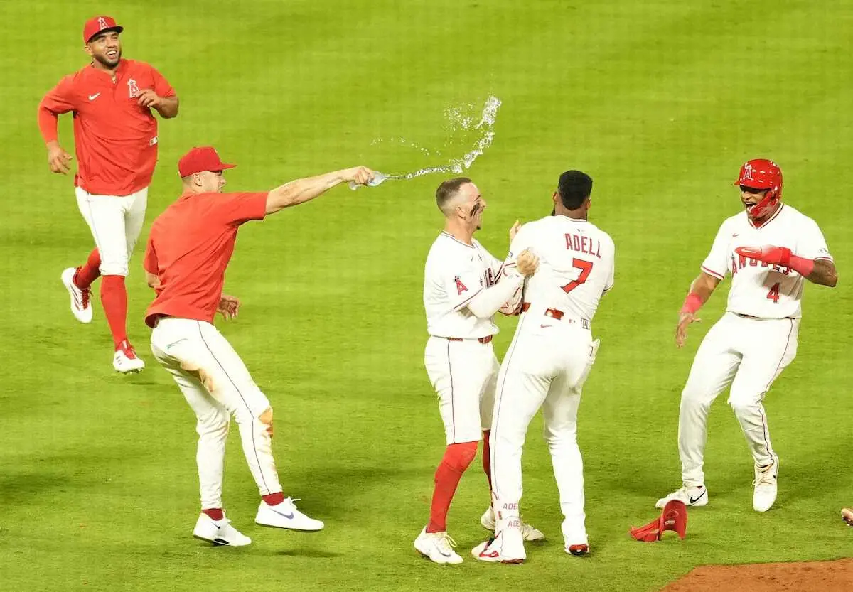 【画像・写真】エンゼルス・ネト　前日の2本塁打より三重殺興奮「人生で初めて」