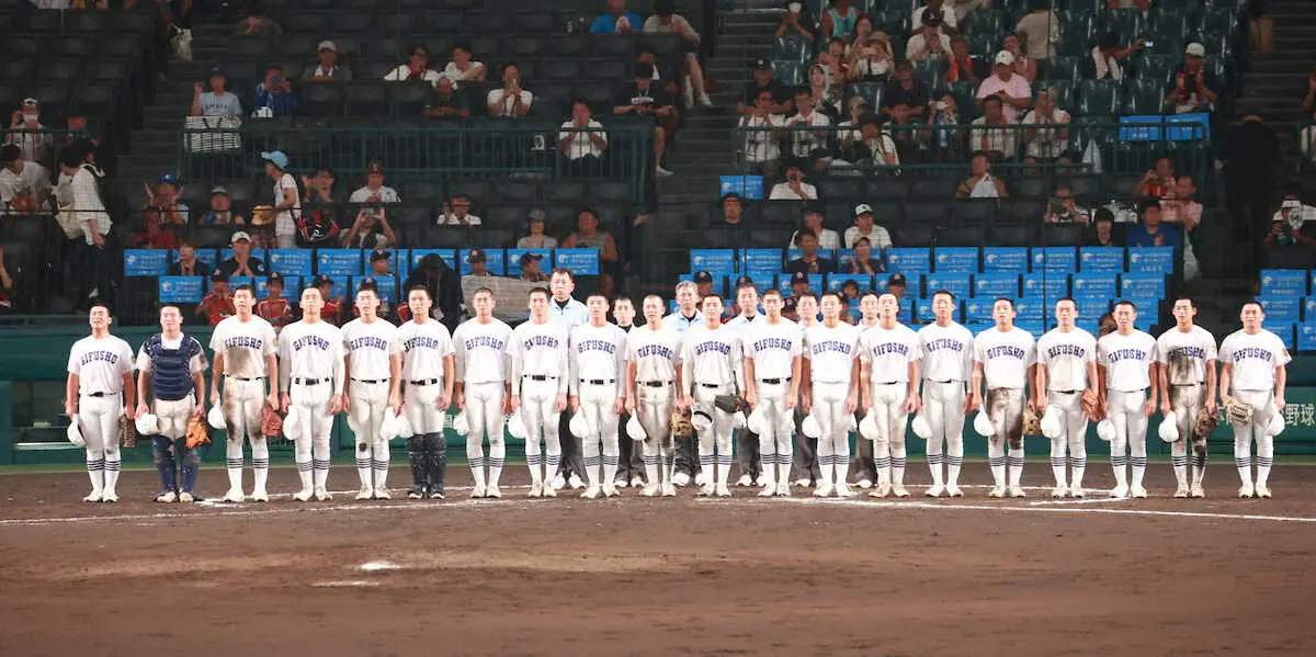 【画像・写真】【甲子園】県岐阜商・藤井監督「2死から得点できるのは強いチームと言ってきた」09年以来の3回戦進出