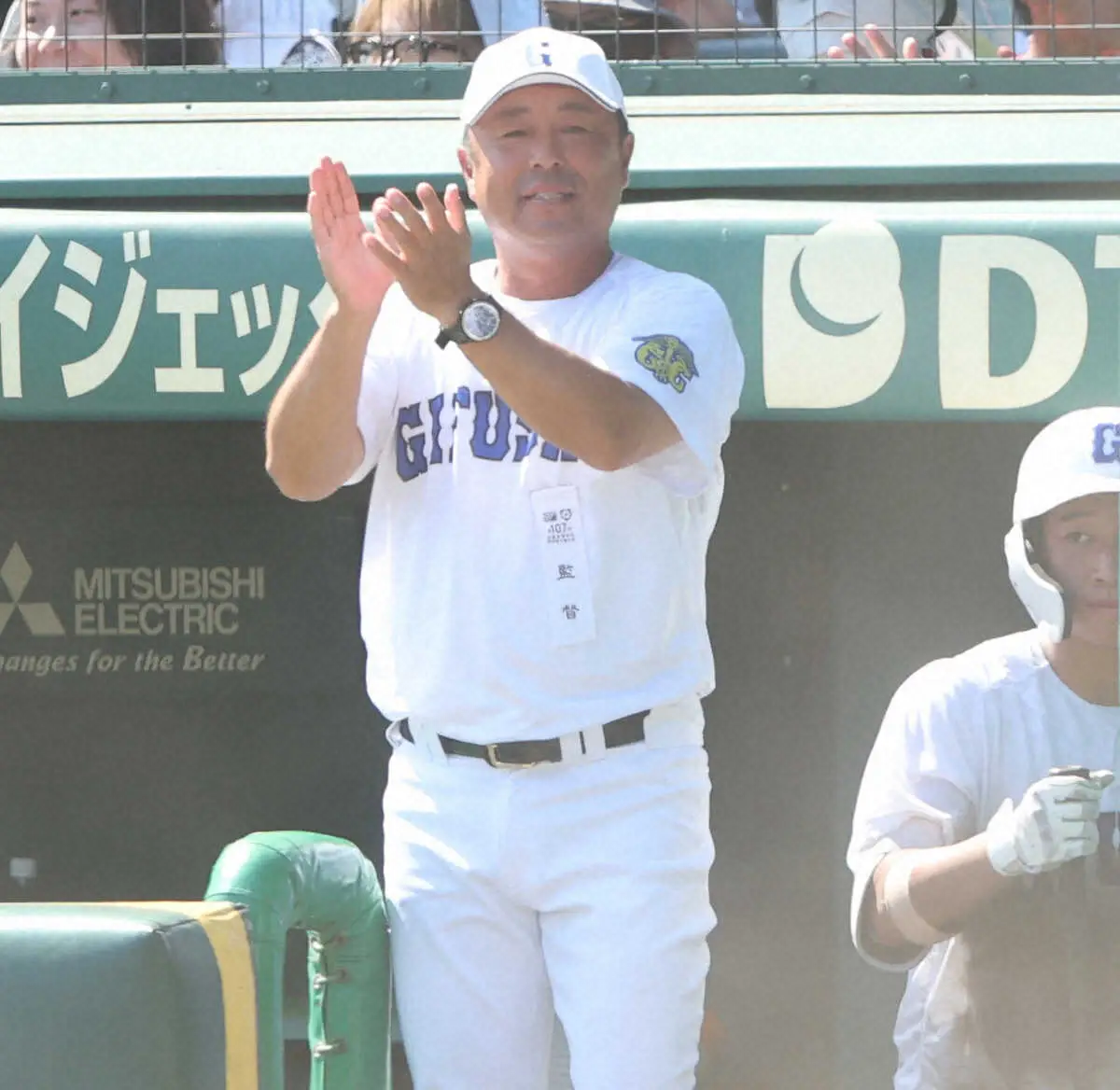 【画像・写真】【甲子園】県岐阜商・藤井潤作監督　延長11回TBで再逆転の粘り勝ち「子供たちを誇らしく思う」
