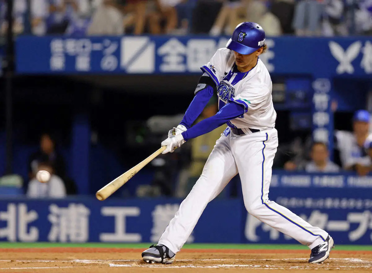 【画像・写真】DeNA・三森が汚名返上の先制打「昨日バントミスをした。なんとか打ちたかった」と2回に大瀬良から快打