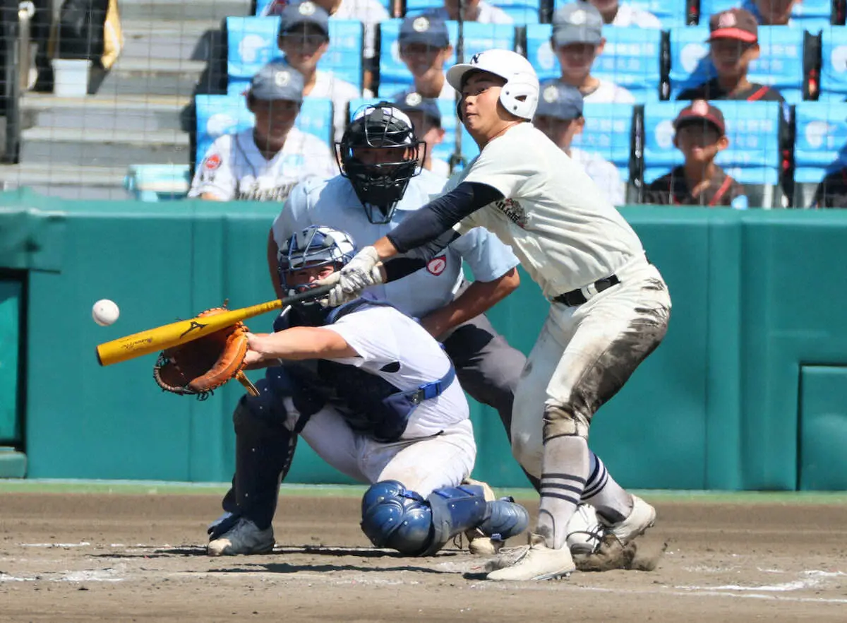 【画像・写真】【甲子園】日大三14年ぶり決勝進出！救援のエース近藤が延長10回勝ち越し打　県岐阜商の進撃止めた