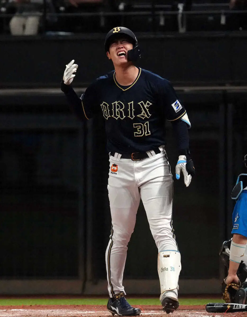 【画像・写真】オリックスにアクシデント　太田椋が右手付近に死球受け2回で交代　5月に同じ箇所へ死球
