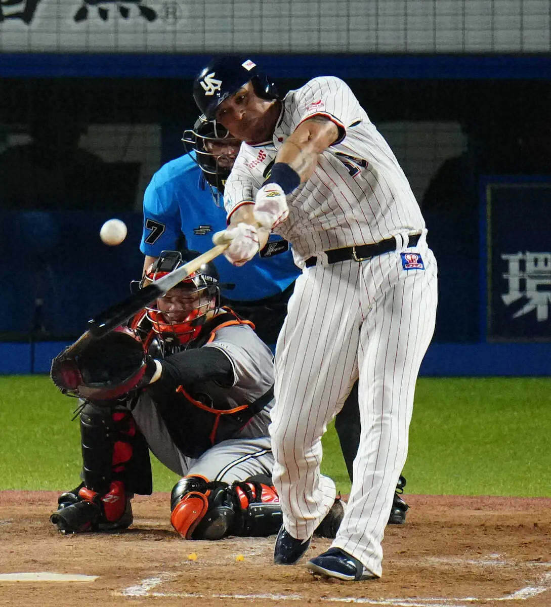 【画像・写真】ヤクルト　巨人に完敗、先発・石川が2被弾など2回6失点で4敗目…オスナ9号ソロ空砲