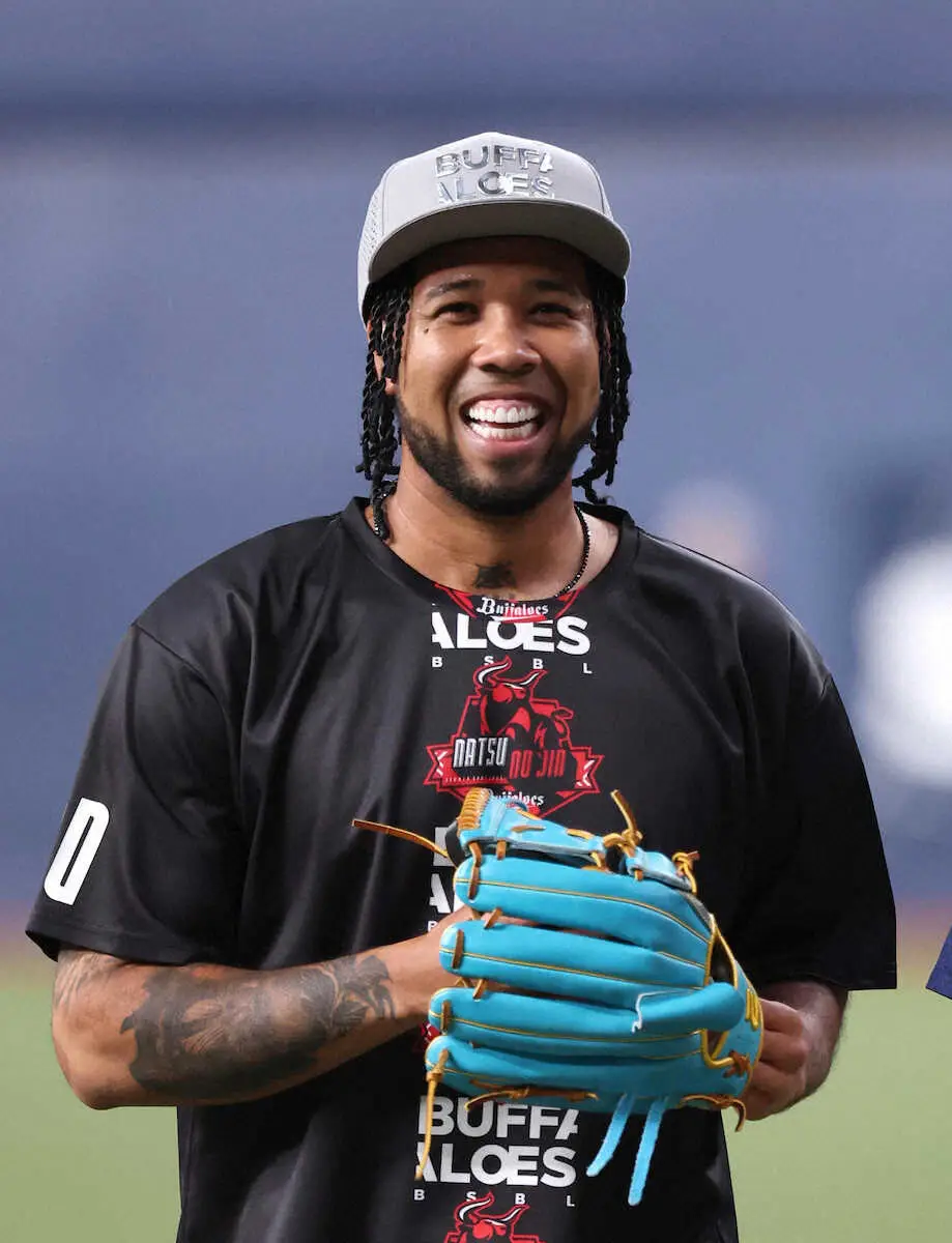 【画像・写真】オリックス　エスピノーザは高校球児から刺激「我々と一緒にプレーできる準備ができているんじゃないか」