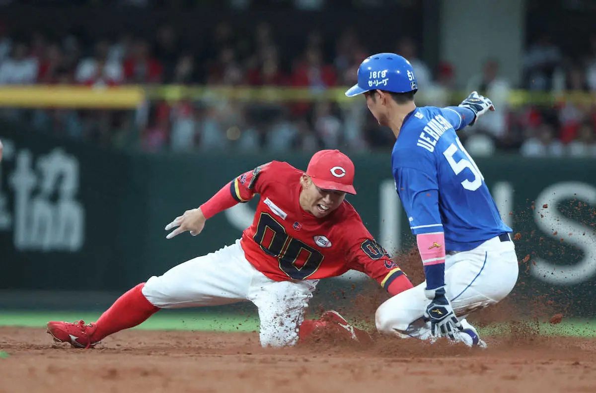 【画像・写真】中日・井上監督　左足つり途中交代の上林に「ずっと塩なめとけ！」