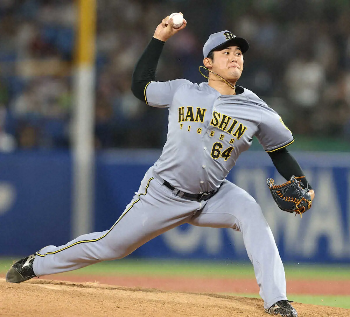 【画像・写真】阪神・岡留英貴　母校・沖縄尚学Vに刺激「しっかり結果を出していきたい」延長11回に奮闘3人斬り