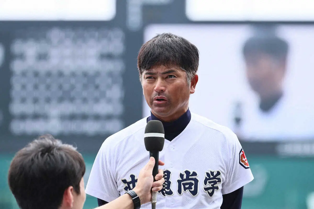 【画像・写真】【甲子園】沖縄尚学が夏制覇　比嘉公也監督「平和だからこそ、野球ができる」