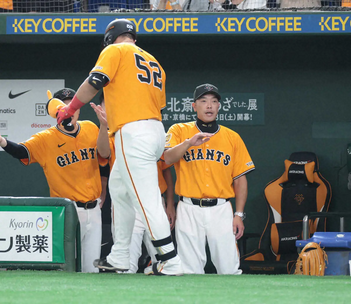 【画像・写真】巨人・阿部監督　リチャード特大8号の1点だけに終わった5回の攻撃「ちょっと勝負かけたんだけどね…」