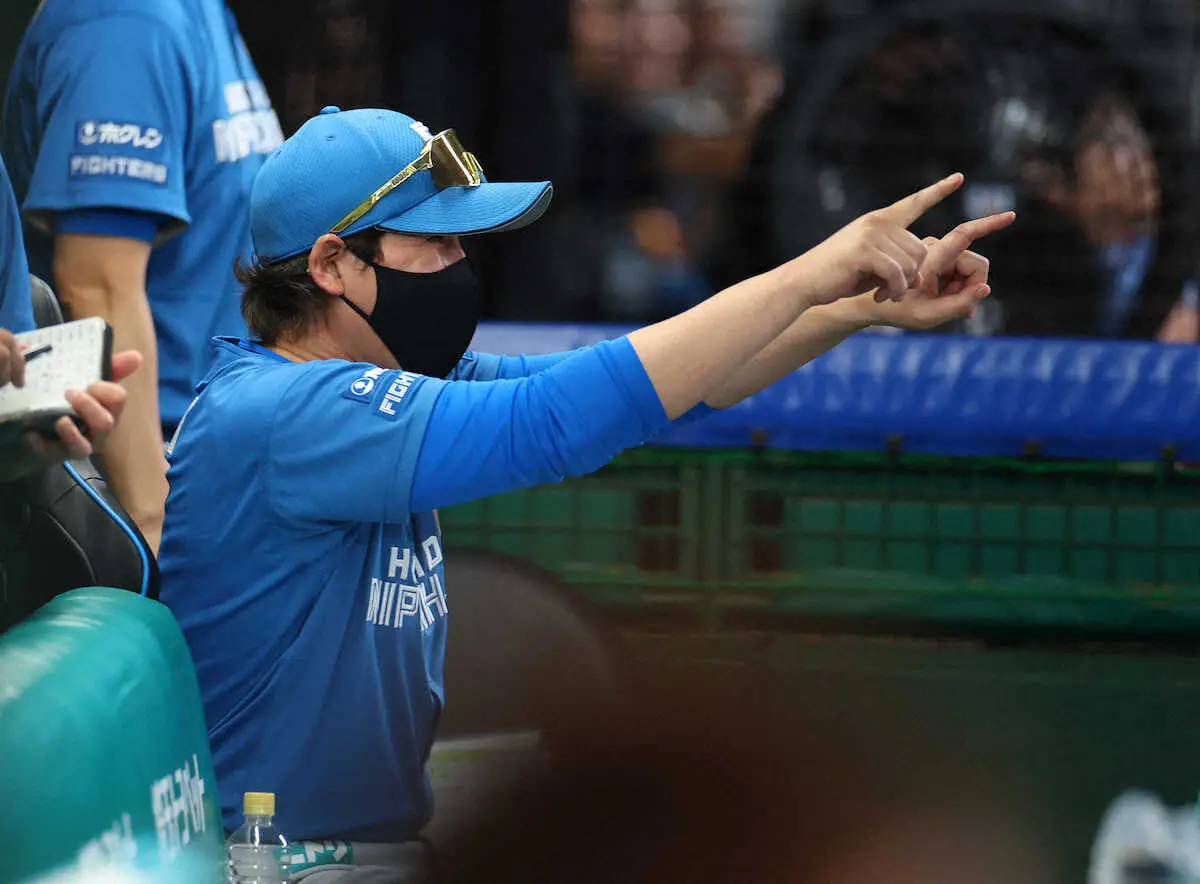 【画像・写真】新庄日本ハム　首位とゲーム差なしの2厘差に！執念のドローでソフトバンクにピタリ