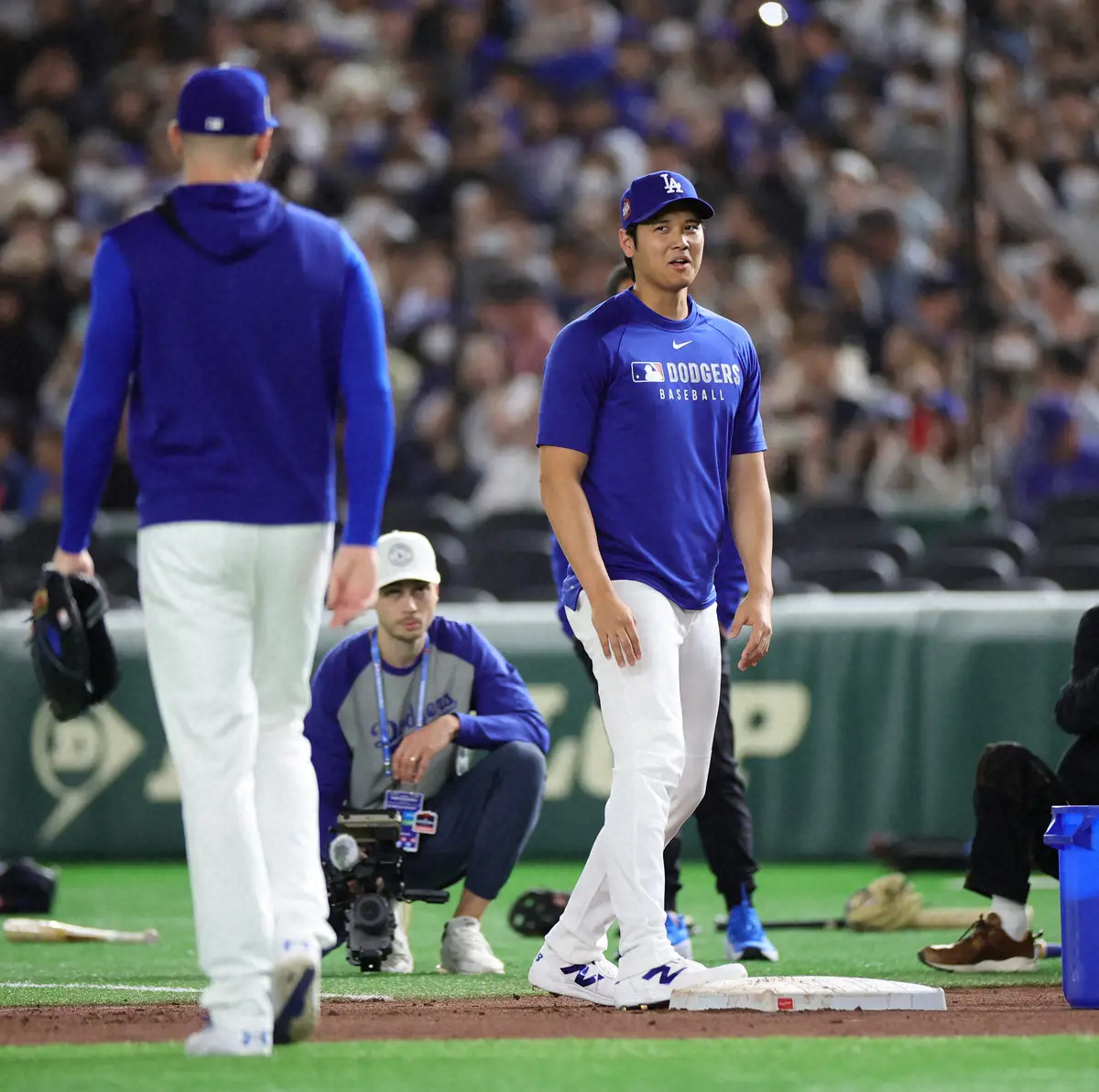 【画像・写真】ドジャース・キケ「もう試合みたいだ！」　“東京シリーズ”前日練習でのファンの熱気に選手たちも大興奮！