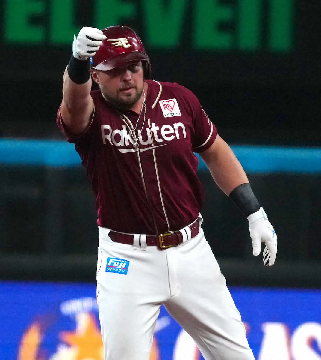 【画像・写真】楽天・ボイト　入団2カ月でチームトップ8号ソロ　3安打3打点で逆転勝ちに貢献