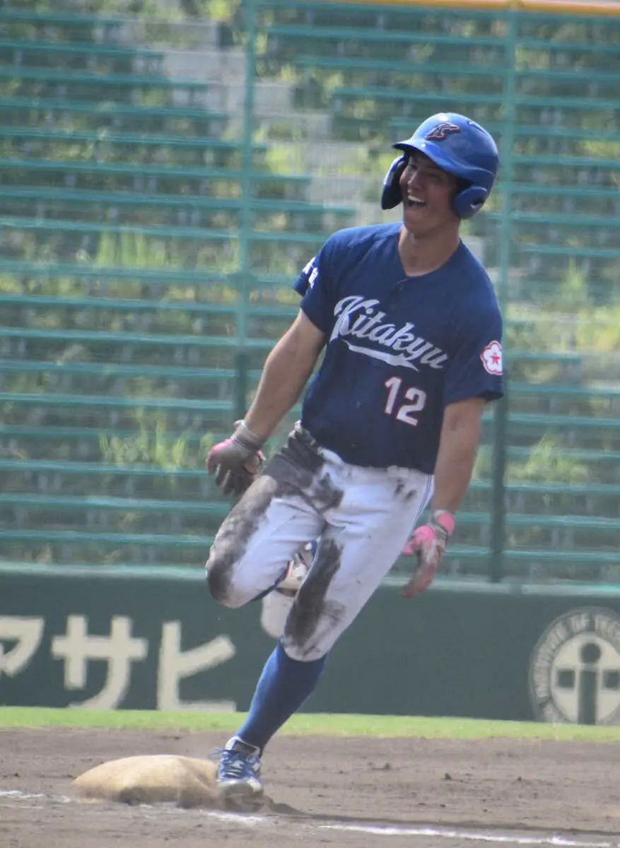 【画像・写真】【九州六大学】北九大が開幕連勝　タイブレークの延長12回に一挙10点!!