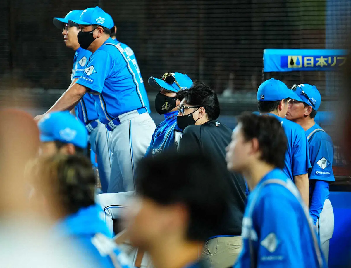 【画像・写真】新庄日本ハム　痛っ！最下位ロッテに接戦負け　4安打1得点…種市に完投許す　柴田は3回1失点