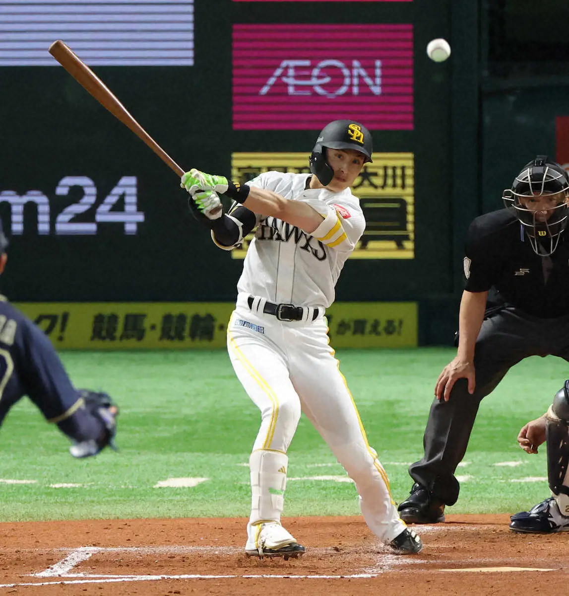 【画像・写真】＜ソ・オ（17）＞2回、適時打を放つ周東（撮影・岡田　丈靖）