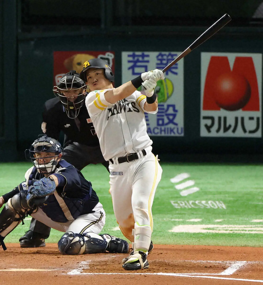 【画像・写真】＜ソ・オ（17）＞6回、2点適時三塁打を放つ海野（撮影・岡田　丈靖）