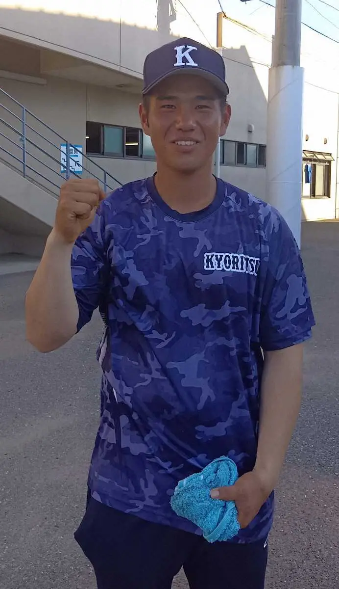 【画像・写真】九共大の4番宮城琉人が逆転サヨナラ打！祖父の命日に劇的な一打を放ち「いいプレゼントができた」