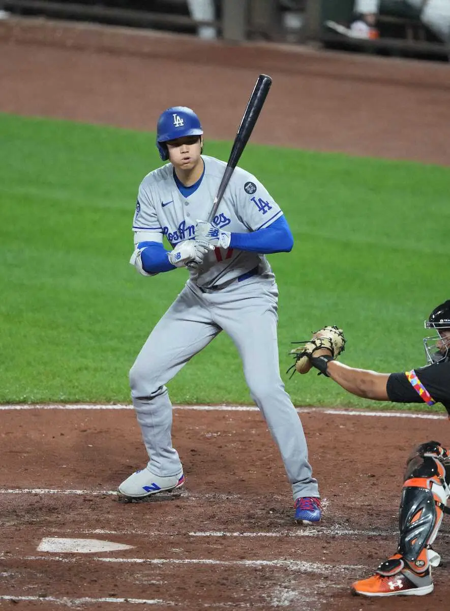 【画像・写真】大谷翔平　第2打席は四球　11戦連続出場　グラスノー登板回避で緊急リアル二刀流出場