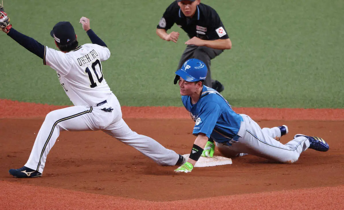【画像・写真】日本ハム・清宮幸太郎が痛恨の走塁飛び出し併殺…リクエスト要求もベンチは応じず
