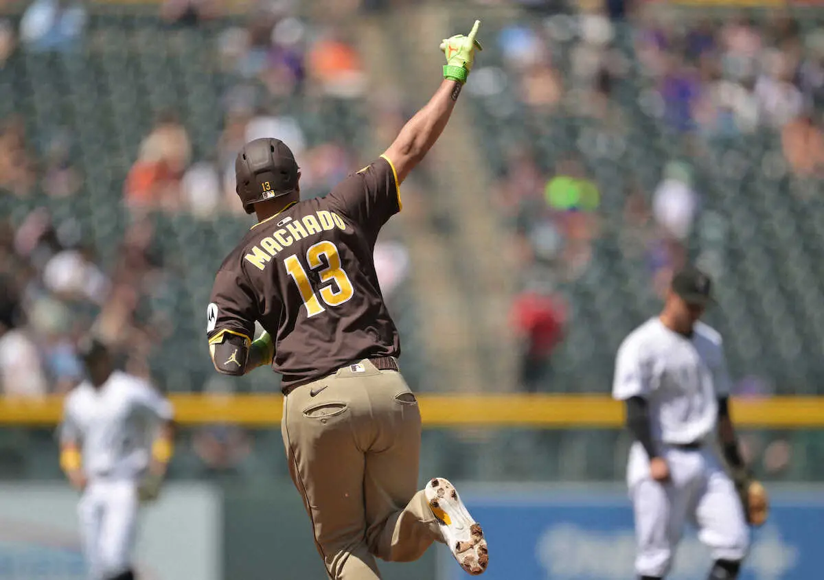 【画像・写真】パドレス投打かみ合いロッキーズに快勝！ドジャースにゲーム差1で食らいつく　マチャドが先制2ラン