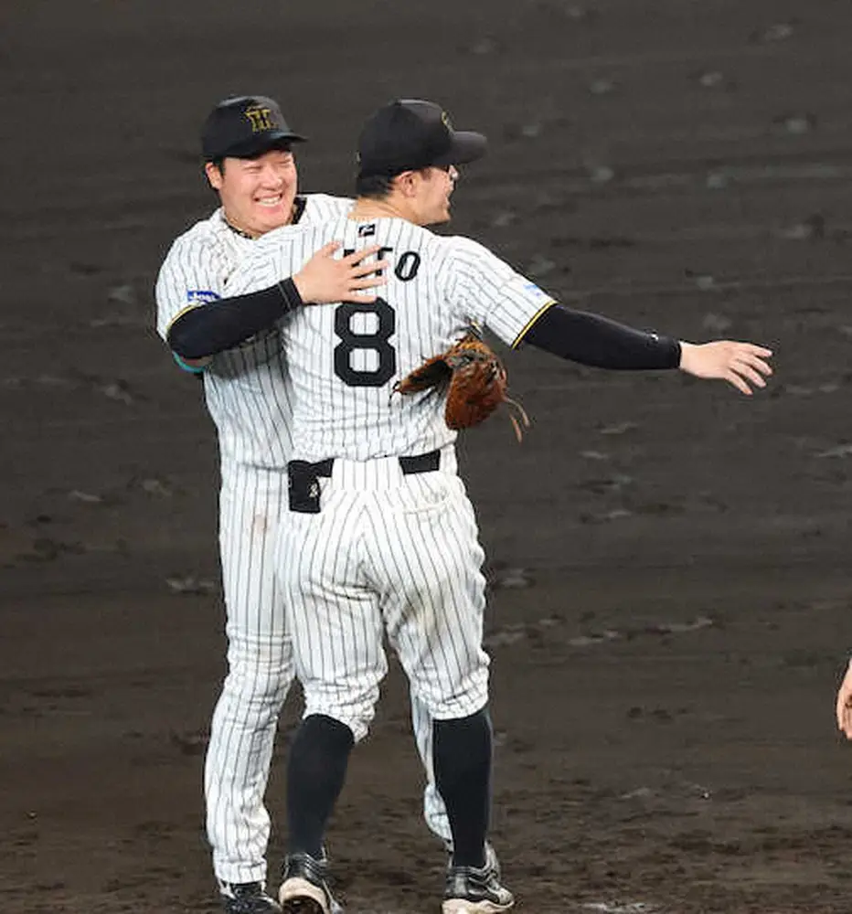 【画像・写真】才木に“口頭注意”、大山悠輔は虎の良心であり続けた　「いろんな決断をしての1年目。優勝したかった」