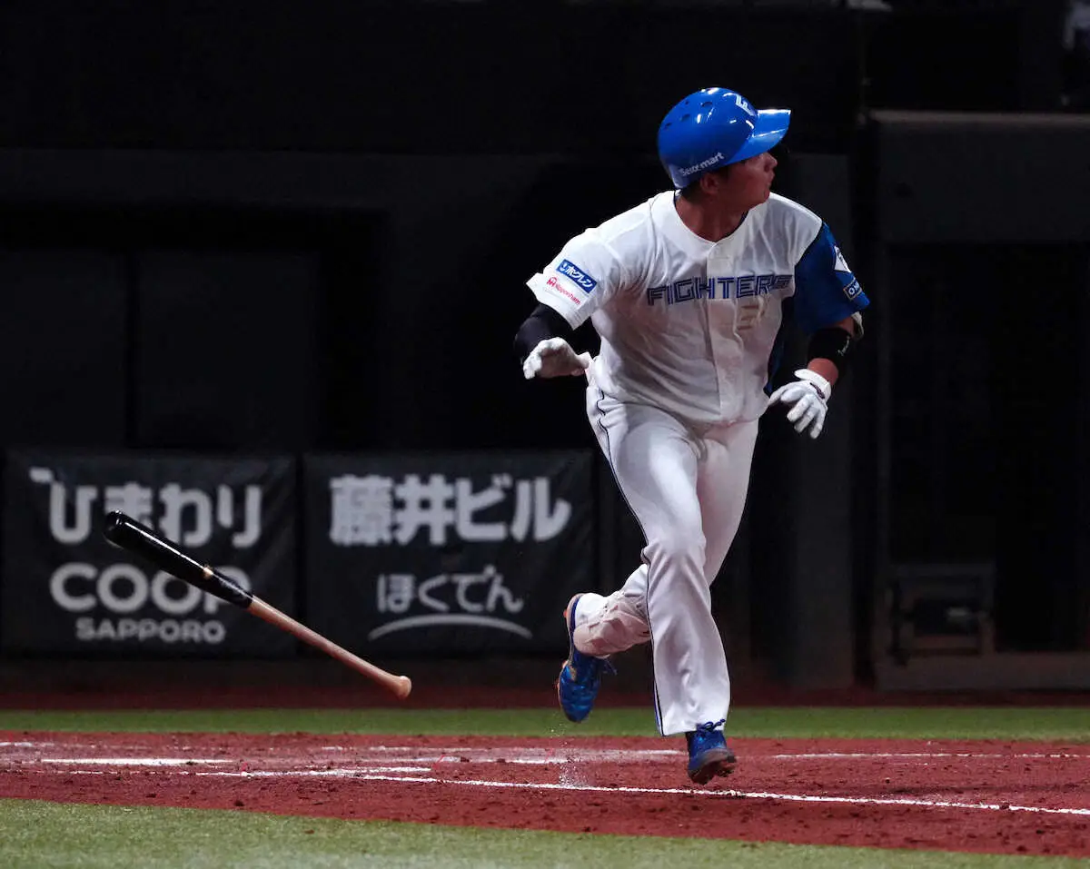【画像・写真】日本ハム・山県秀　プロ2号同点ソロ！　六大学リーグ戦ゼロ本塁打男が大一番で大仕事