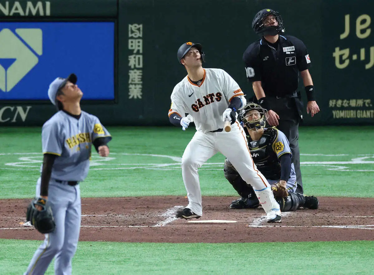 【画像・写真】巨人・岸田行倫「つなぐ気持ちで」左翼ポール直撃の8号2ラン！　高橋遥人とは今季5打数5安打3打点