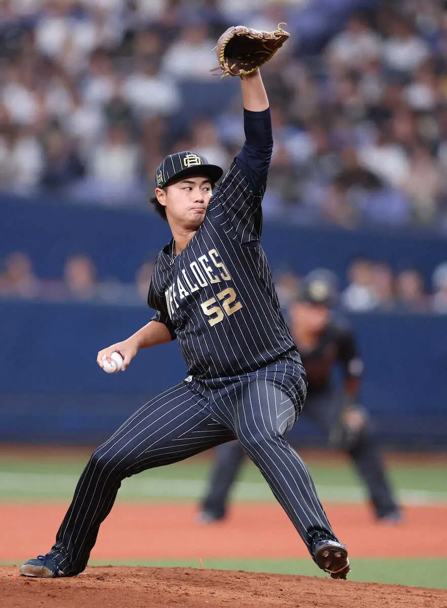 【画像・写真】緊急登板のオリックス横山楓　3球三振で曽谷退場のピンチを切り抜ける　球場に大きな拍手