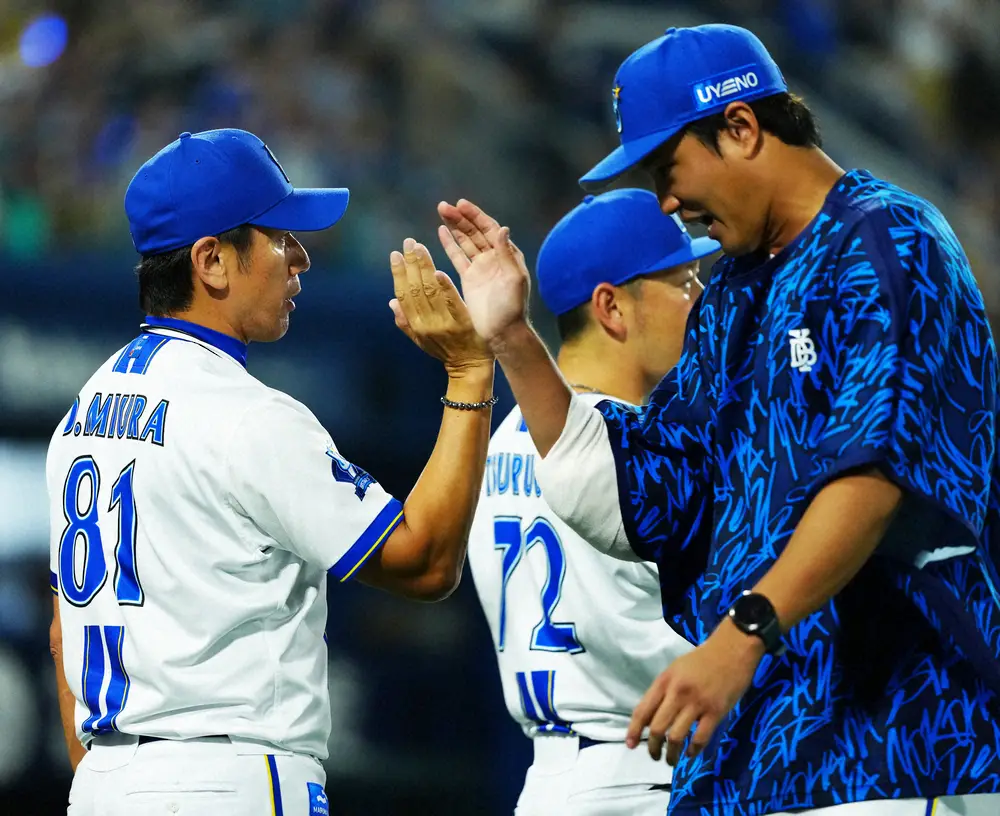 【画像・写真】DeNA三浦監督　巨人戦先発の藤浪に期待　荒れ球は「皆さんのイメージ。そう持っていきがち」　