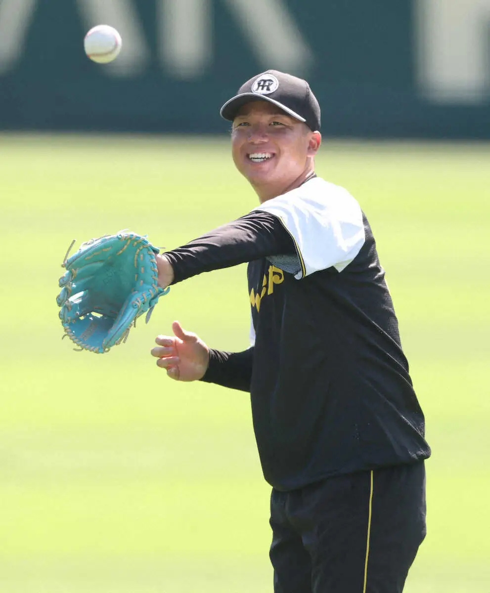 【画像・写真】阪神・村上頌樹、同郷・近本のタイトル“アシス投”誓った！最多安打争う広島・小園封じて「先輩の手助け」