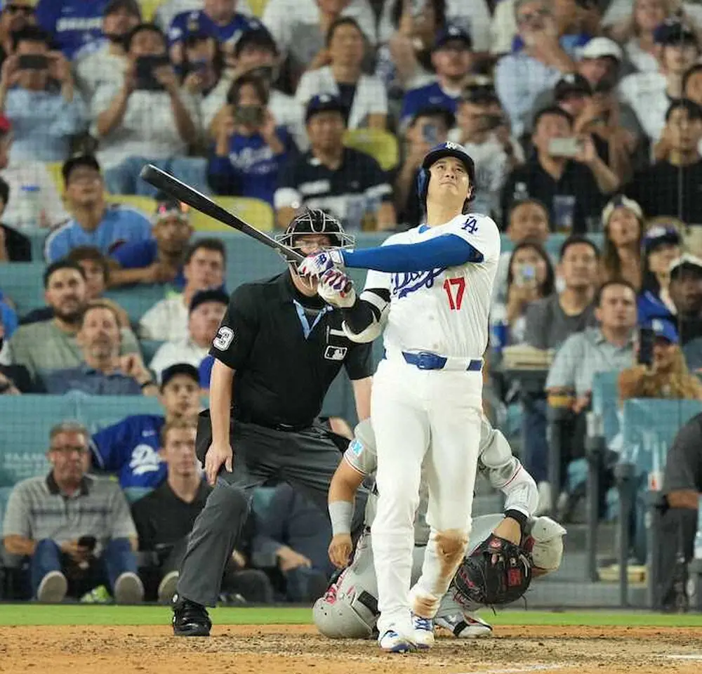 【画像・写真】＜ドジャース・フィリーズ＞8回、ドジャース・大谷はソロ（撮影・小海途　良幹）