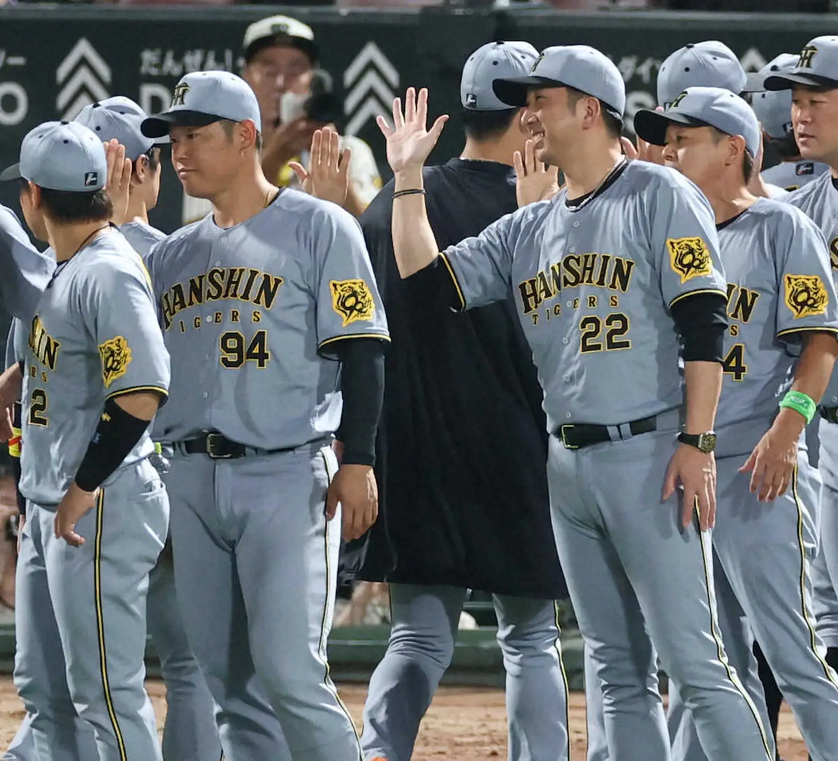 【画像・写真】阪神・藤川監督、佐藤輝ベンチ外に「超人ではないということ」積極的休養ではないこと示唆